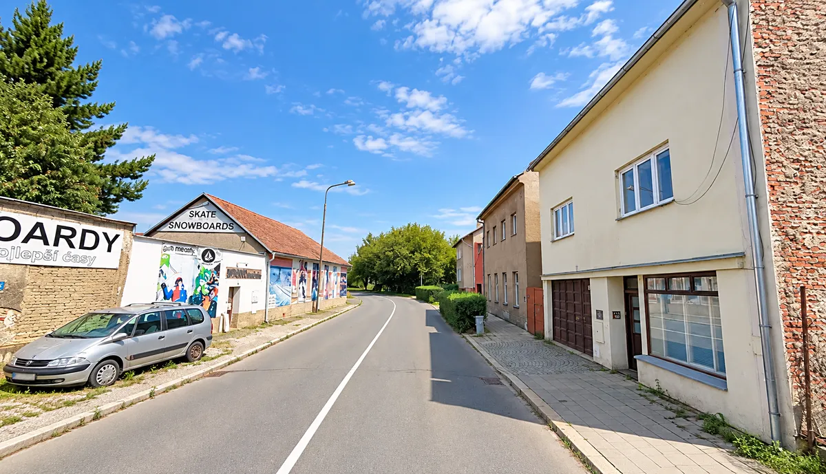 Pronájem skladového prostoru 195 m²
